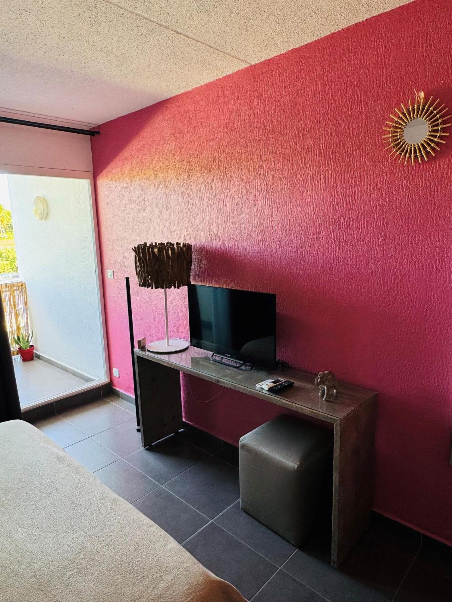Appart' Cosychik' Vue Golf Au Coeur De La Marina A Pied !! Saint-Francois  Ngoại thất bức ảnh